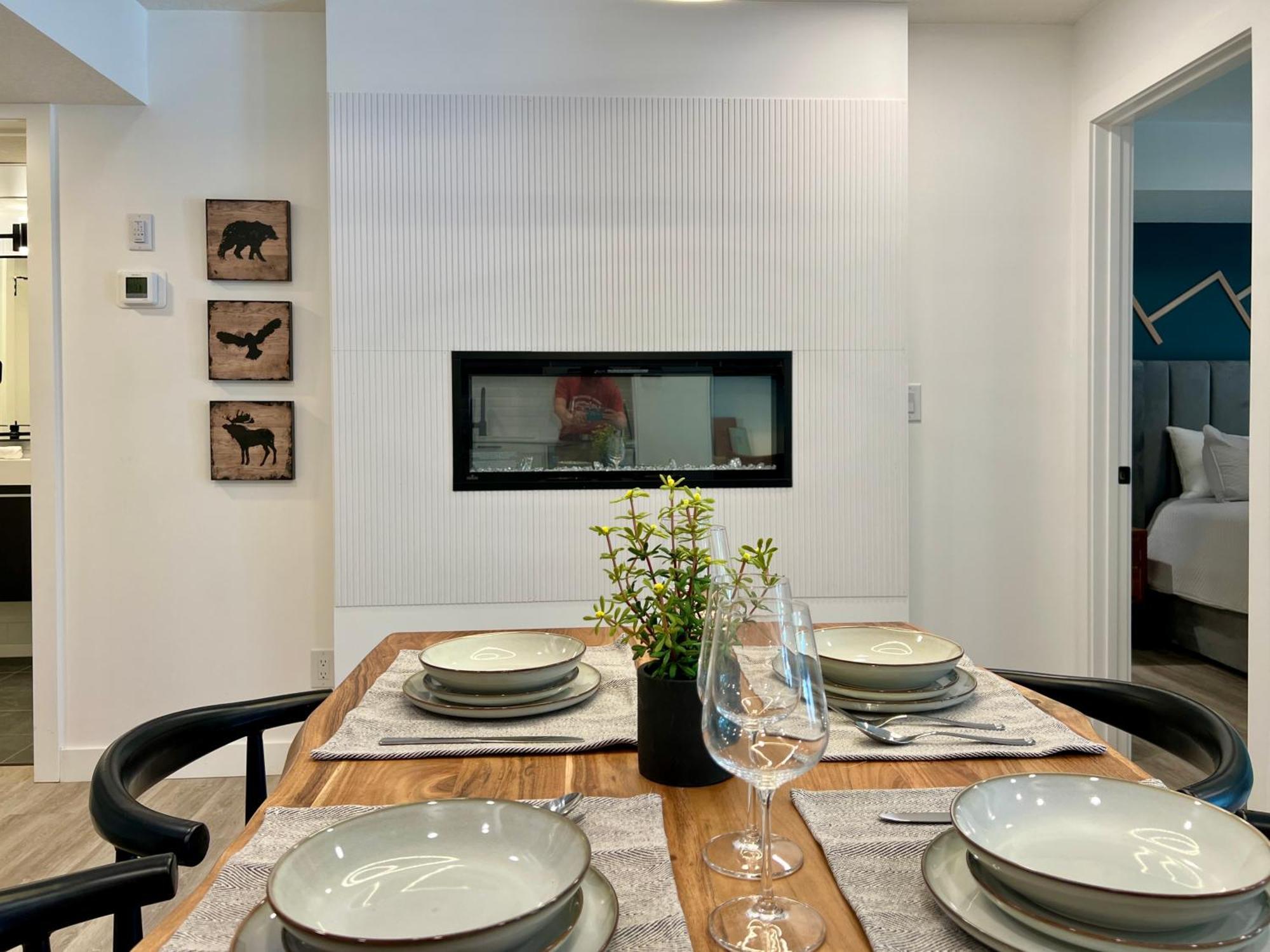 Special! New Downtown Mtn View Free Parking 2B&2B Apartment Canmore Luaran gambar