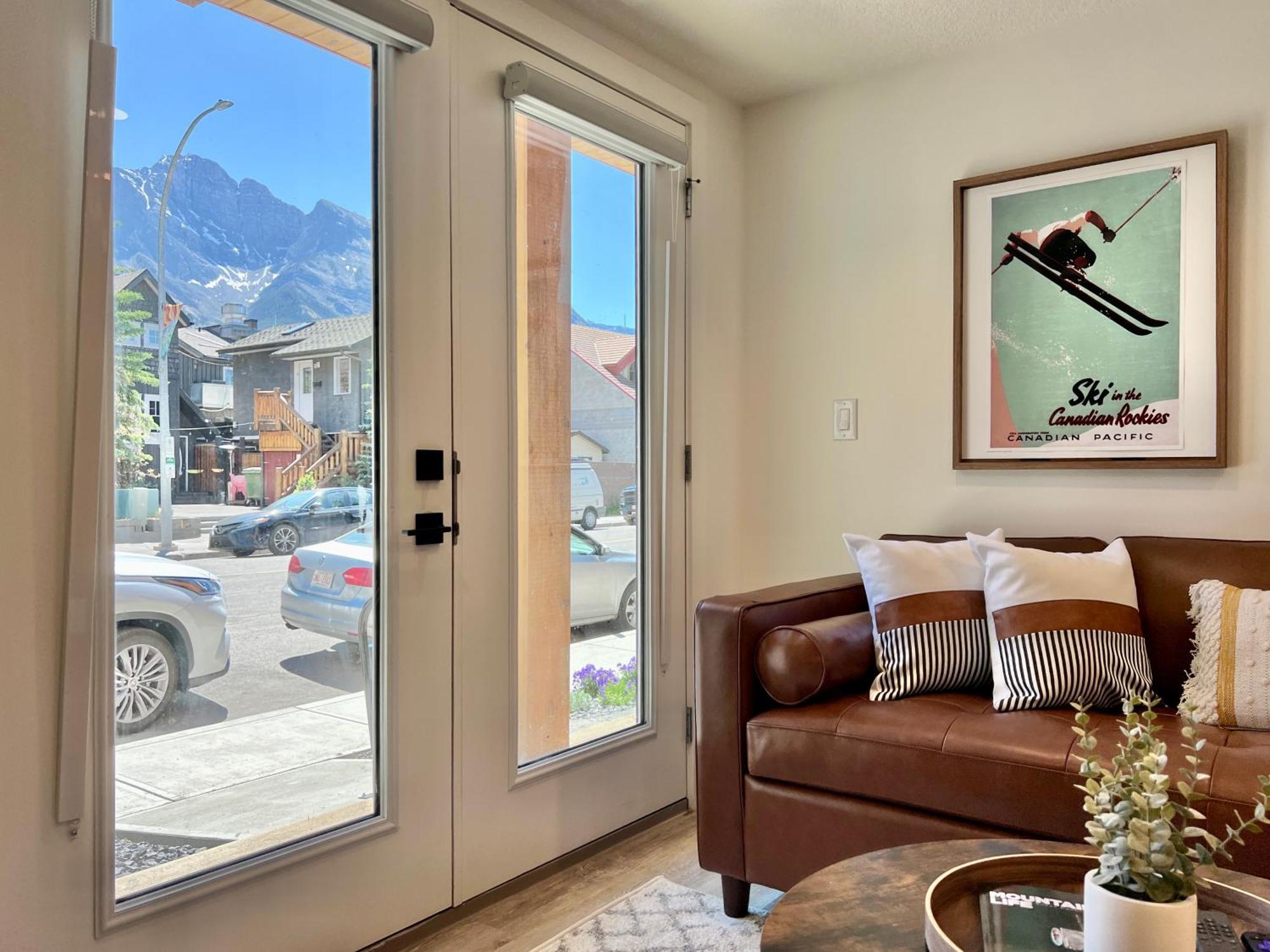 Special! New Downtown Mtn View Free Parking 2B&2B Apartment Canmore Luaran gambar