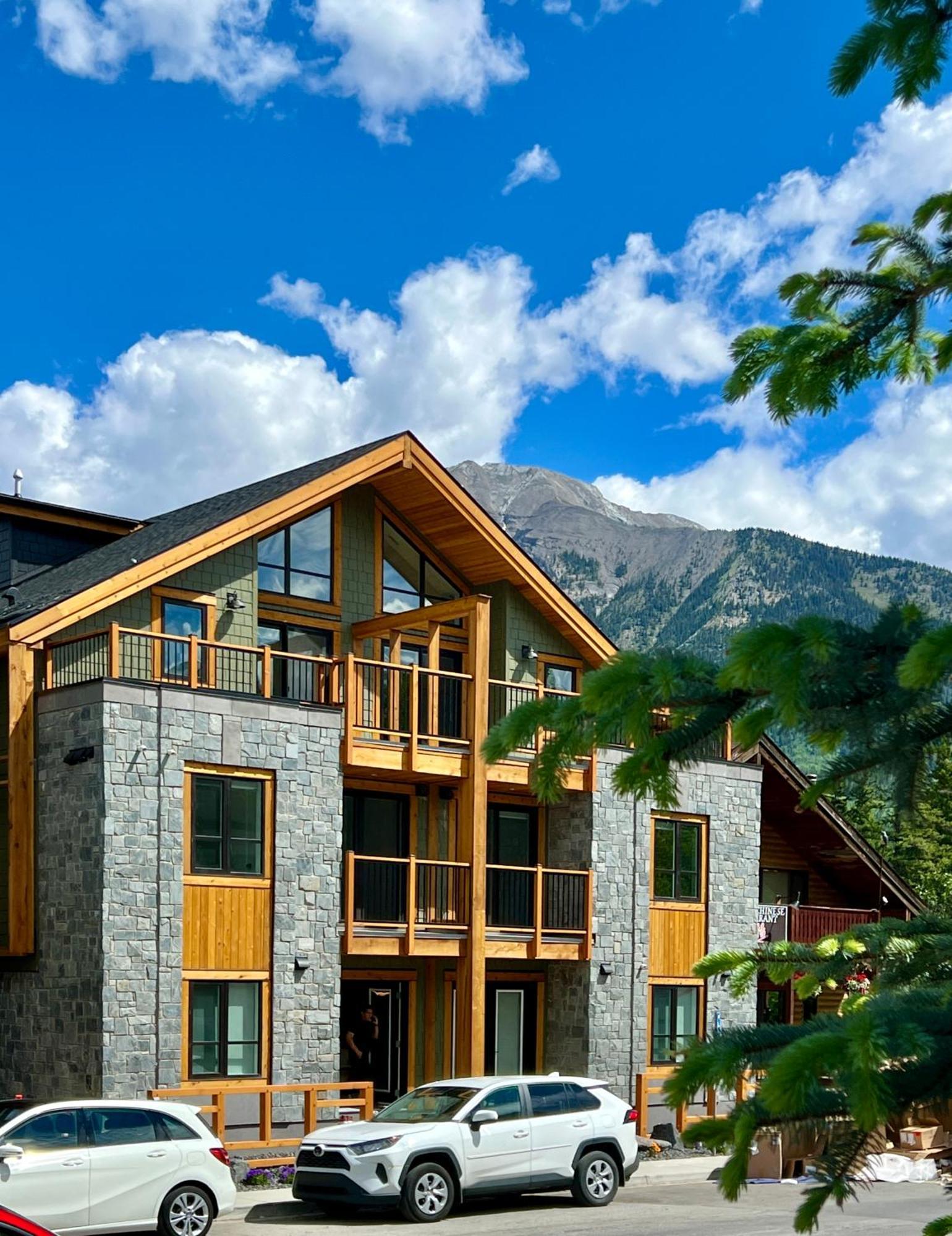 Special! New Downtown Mtn View Free Parking 2B&2B Apartment Canmore Luaran gambar