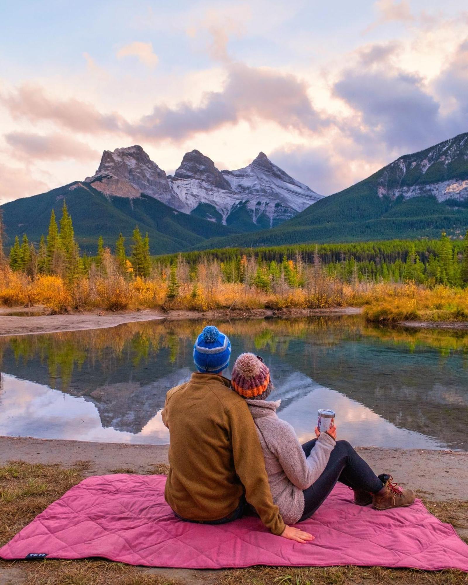 Special! New Downtown Mtn View Free Parking 2B&2B Apartment Canmore Luaran gambar