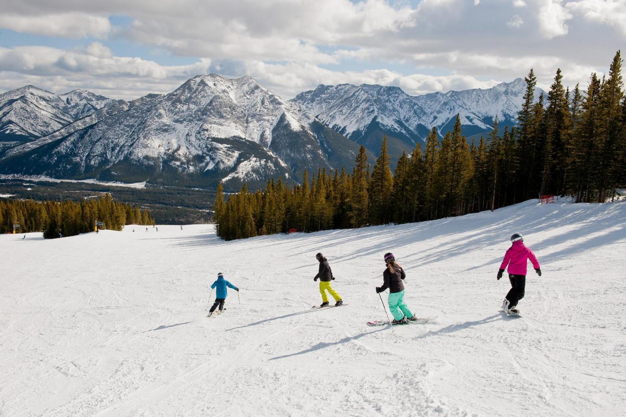 Special! New Downtown Mtn View Free Parking 2B&2B Apartment Canmore Luaran gambar